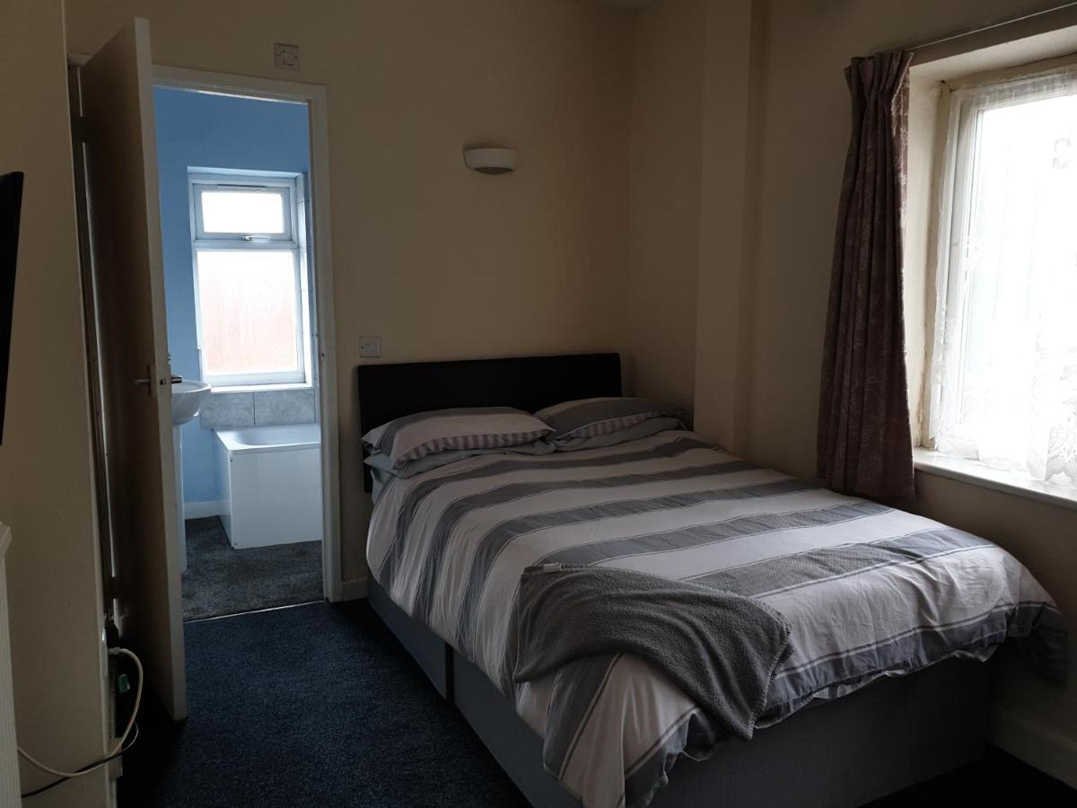 Tower House 3*